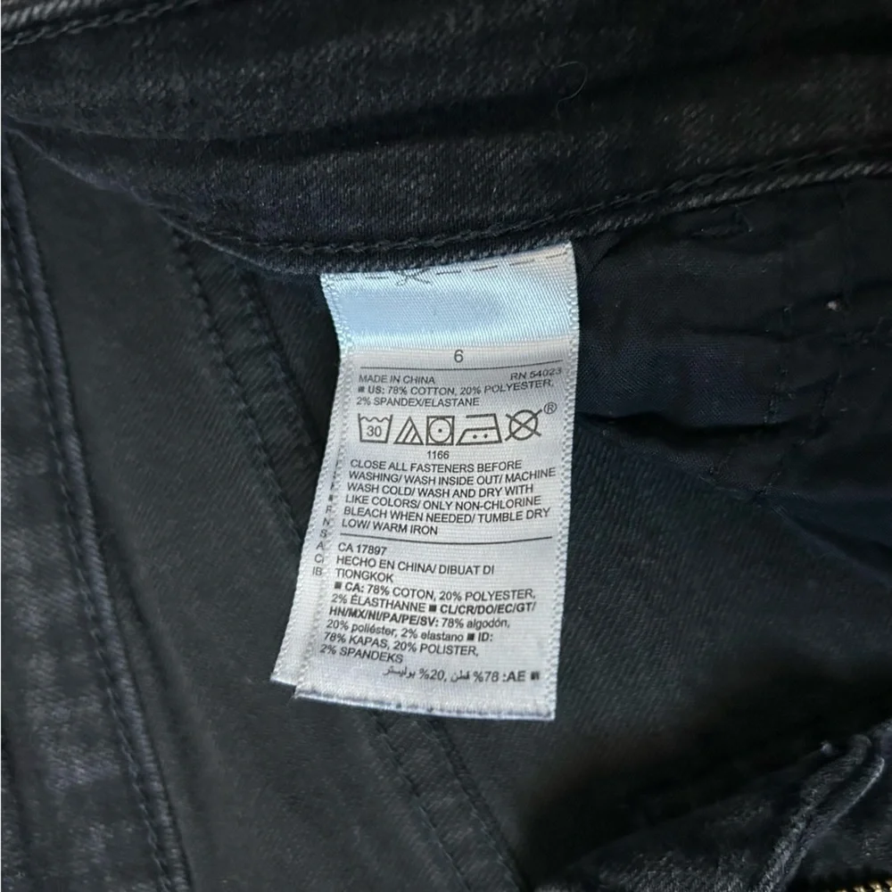 Women’s Old Navy Black Super Skinny Jeans Size 6 |C77